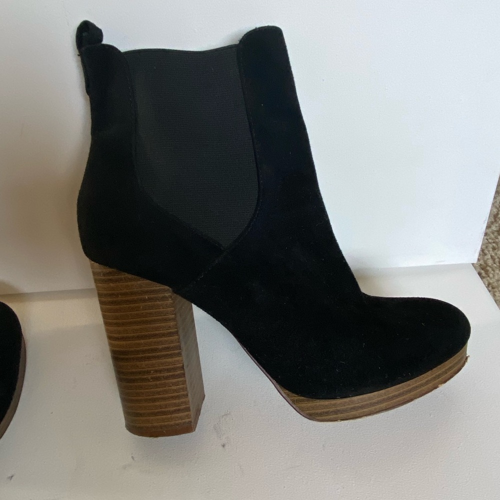 Black wooden thick heel suede ankle booties